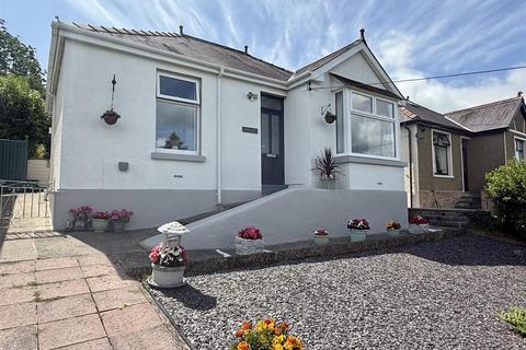 2 bedroom bungalow for sale, Ponthenry Road, Pontyates, Llanelli