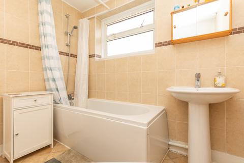 130 Henley Road, Caversham, Reading, RG4 6DJ