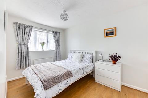 53 Wingate Drive, Ampthill, Bedford, MK45 2XF