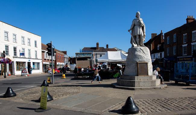 WANTAGE MARKET PLACE.jpg
