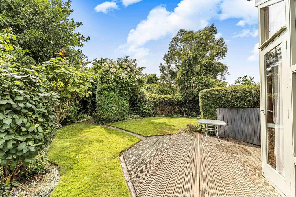 PRIVATE TERRACE.jpg