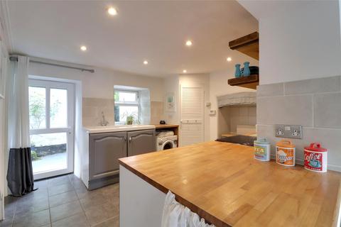3 bedroom terraced house for sale, Mill Street, Torrington, Devon, EX38