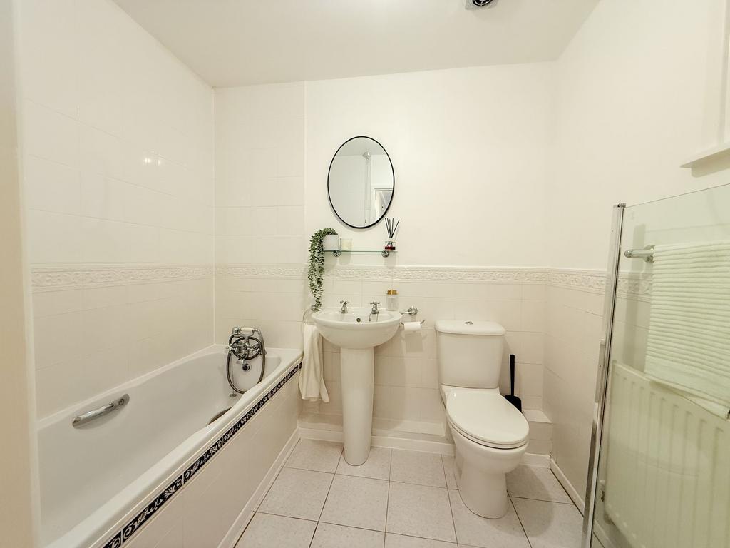 Main Bathroom