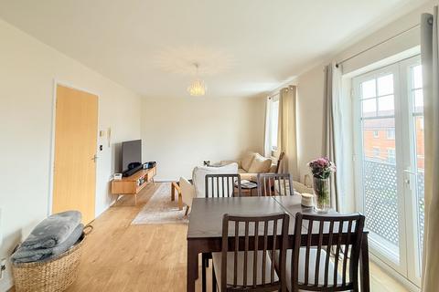 2 bedroom apartment for sale, Redgrave Close, St James Village, Gateshead, NE8