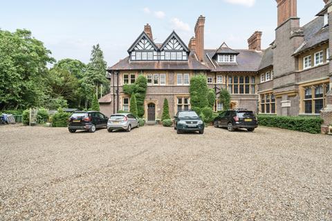 2, Lyle House Maidenhatch, Pangbourne, Reading, RG8 8HL