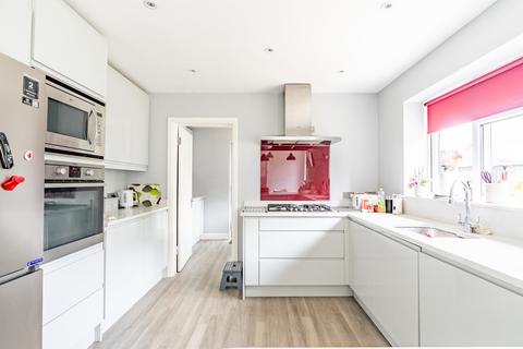 3 bedroom semi-detached house for sale, Brewhouse Hill, St. Albans AL4