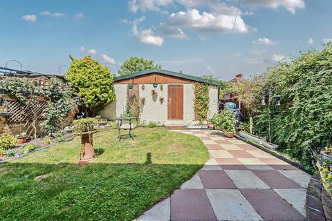 4 bedroom end of terrace house for sale, Commonside East, Mitcham CR4