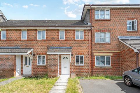 18 Kennedy Close, Mitcham, CR4 2AR