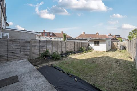 4 bedroom terraced house for sale, Dahlia Gardens, Mitcham CR4