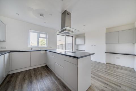 4 bedroom terraced house for sale, Dahlia Gardens, Mitcham CR4