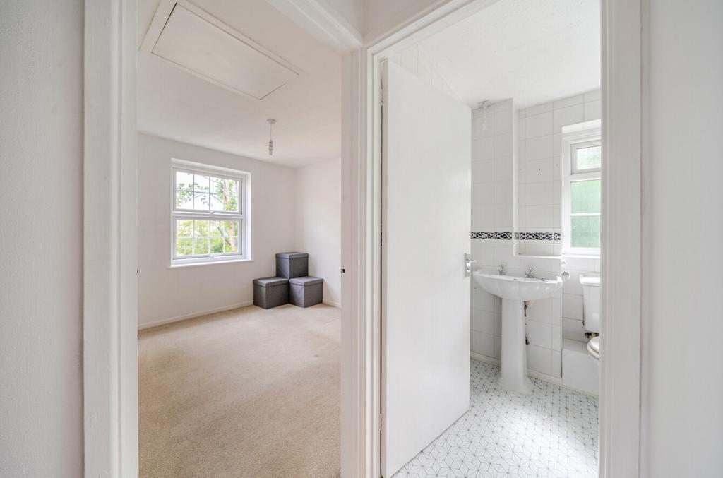 1316105-9-685e688...