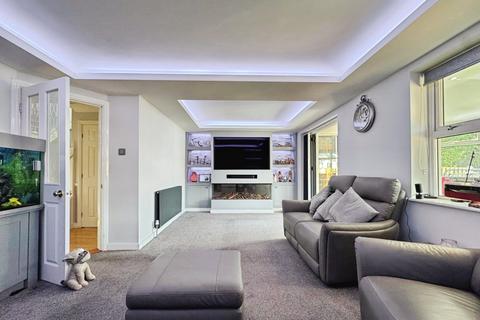 5 Roddis Close, Dinnington, Sheffield, S25 2XH