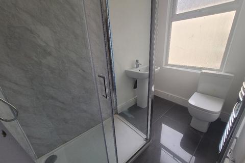 2 bedroom apartment to rent, Arundel Street, Nottinghamshire NG7