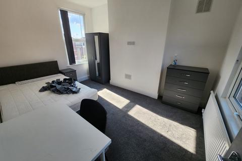 2 bedroom apartment to rent, Arundel Street, Nottinghamshire NG7
