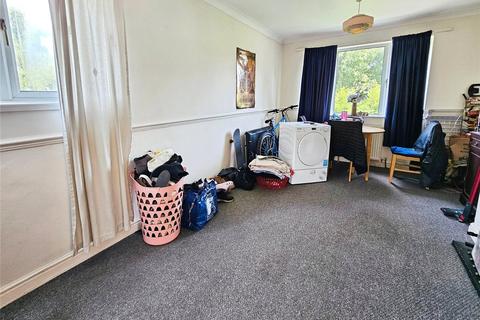 73 Lilac Crescent, Edlington, Doncaster, DN12 1NE
