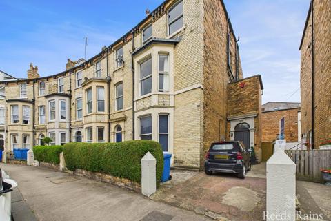 2 bedroom apartment for sale, Albion Crescent, North Yorkshire YO11