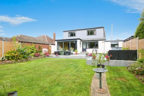 4 bedroom detached house for sale, Howard Drive, York YO30