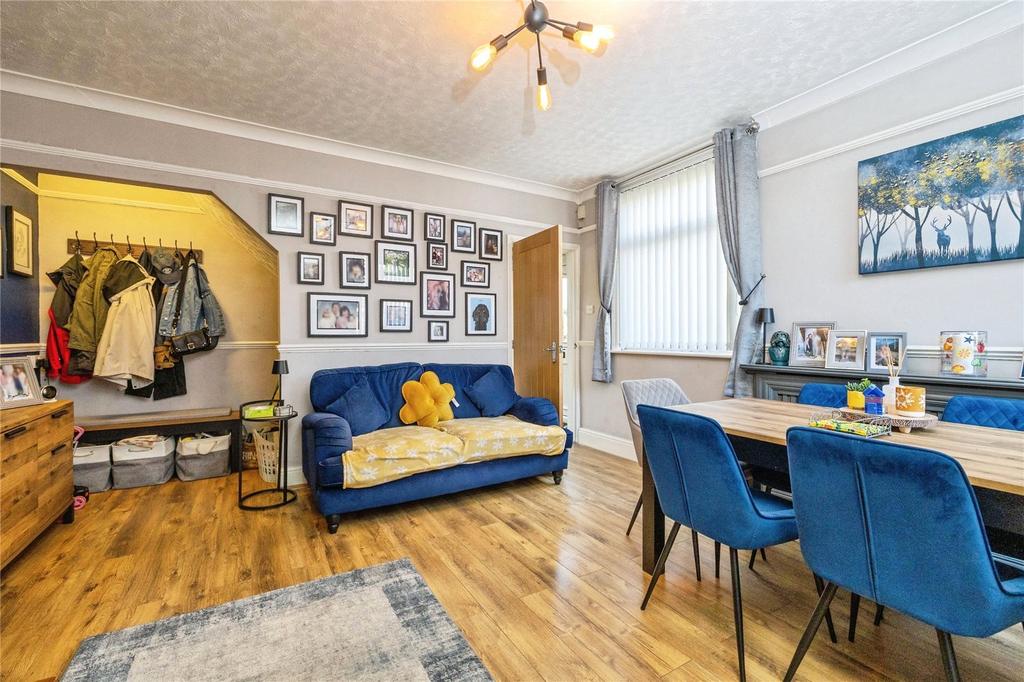 Dining/Family Room