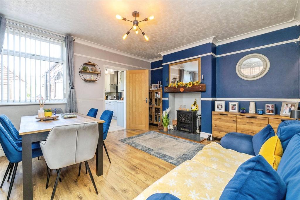Dining/Family Room