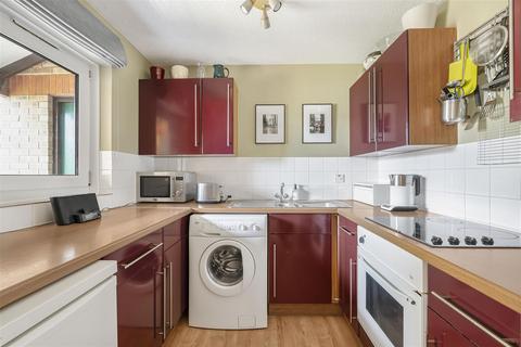 1 bedroom flat for sale, Beaulands Close, Cambridge CB4