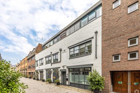 Office for sale, 4-6 Brownlow Mews London WC1N 2LD