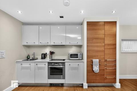 2 bedroom apartment to rent, Vega House, Celestia, Cardiff Bay