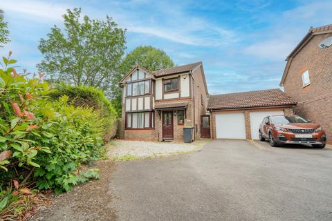 3 bedroom detached house for sale, Mountbatten Way, Beeston, NG9