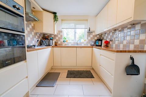 3 bedroom detached house for sale, Mountbatten Way, Beeston, NG9