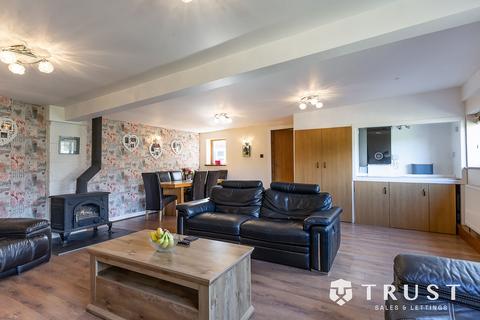 2 bedroom semi-detached house for sale, Shill Bank Lane, Mirfield, WF14