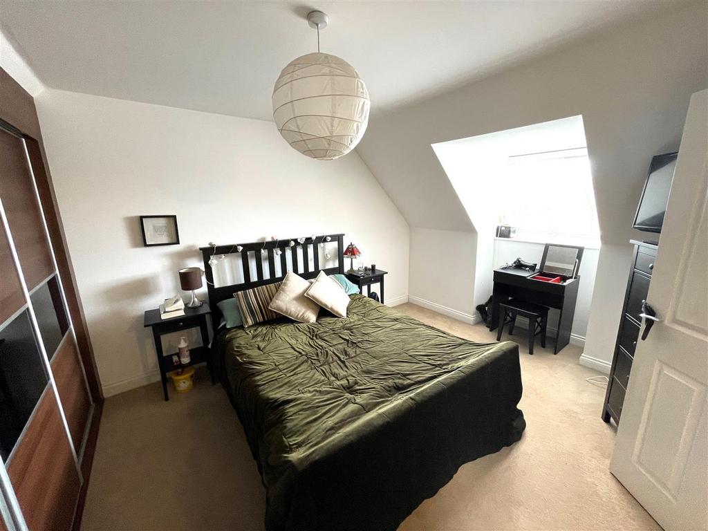 Bed 1 x1.jpg