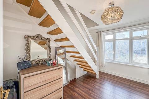 20 Cornhill Avenue, Hockley, SS5 5BZ