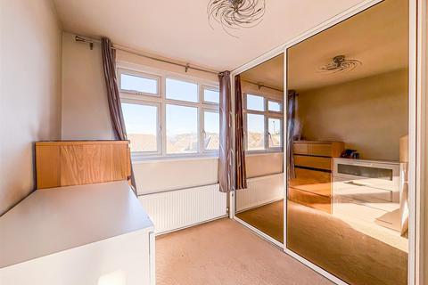 20 Cornhill Avenue, Hockley, SS5 5BZ