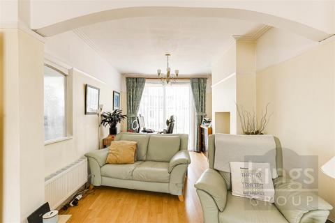 3 bedroom end of terrace house for sale, Lynmouth Avenue, Enfield