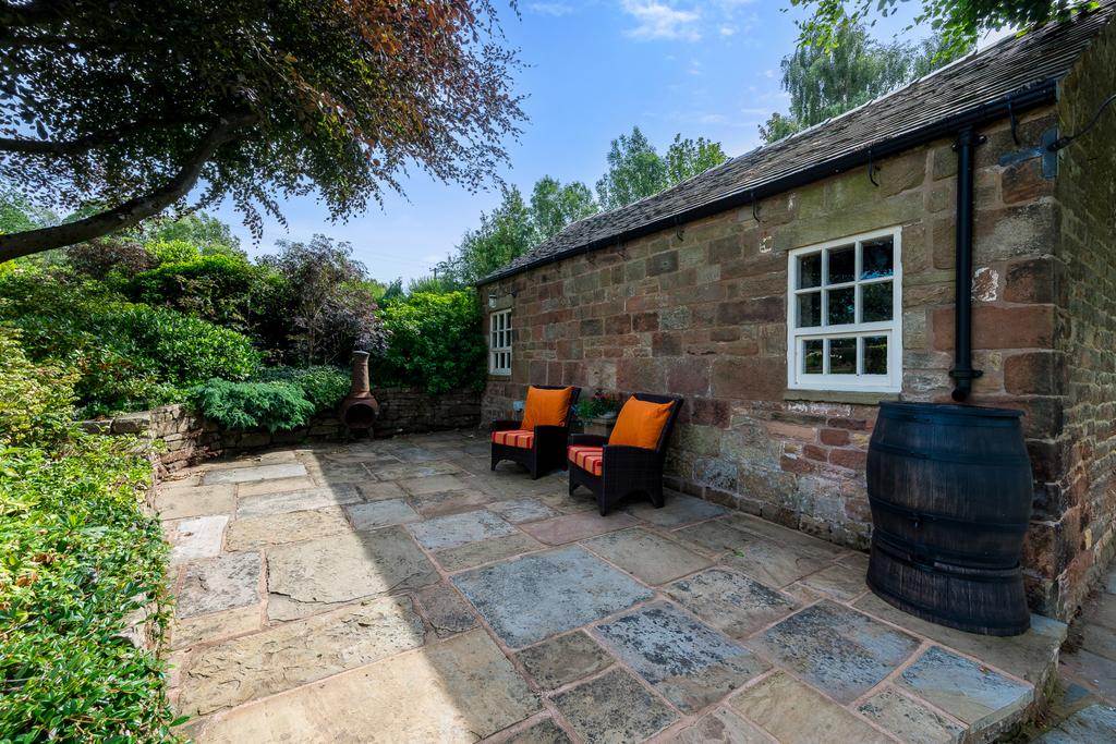 Outbuilding