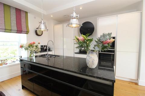 2 bedroom apartment to rent, Southernhay East, Exeter