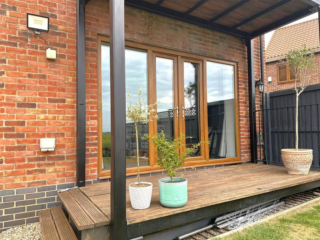 Raised Sun Terrace 430