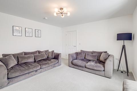 3 bedroom detached house for sale, Alice Gardens, Rochford, SS4