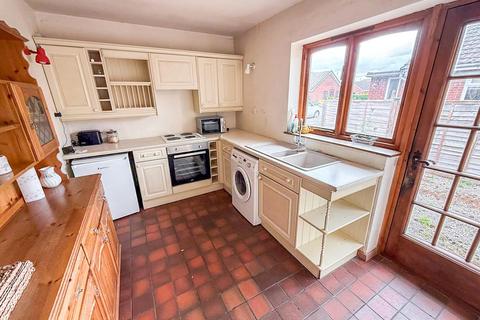 undefined, Yew Tree Avenue, Whittington