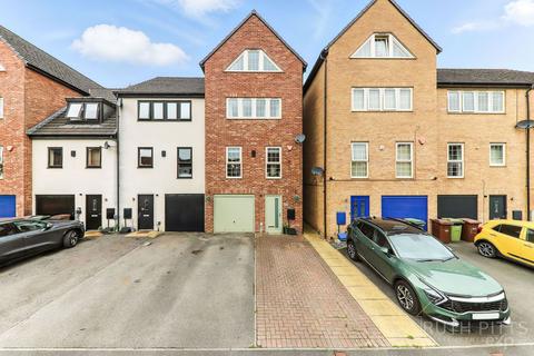 33 Madison Walk, Ackworth, Pontefract, WF7 7ER