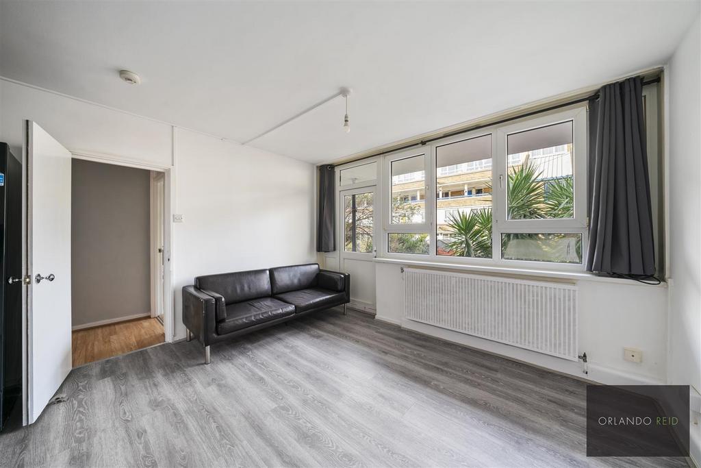 Flat 23, Palm Court SE15 6 PB-6.jpg