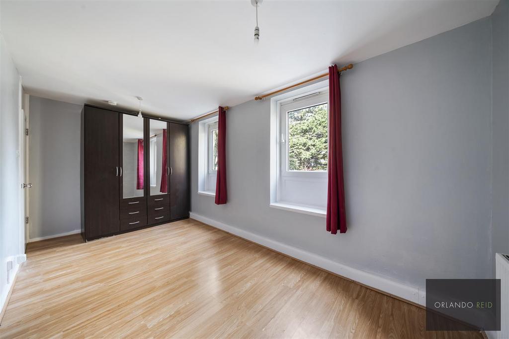 Flat 23, Palm Court SE15 6 PB-9.jpg