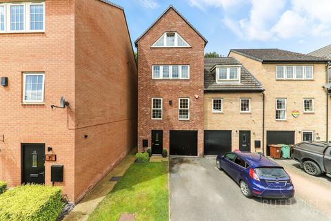 5 bedroom townhouse for sale, Madison Walk, Pontefract WF7