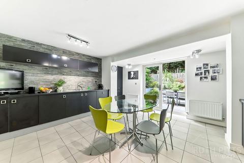 5 bedroom townhouse for sale, Madison Walk, Pontefract WF7