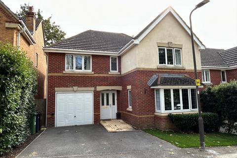 4 bedroom detached house for sale, Skye Close, Portsmouth PO6