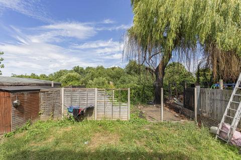 2 bedroom apartment for sale, Cole Park Gardens, Twickenham, TW1