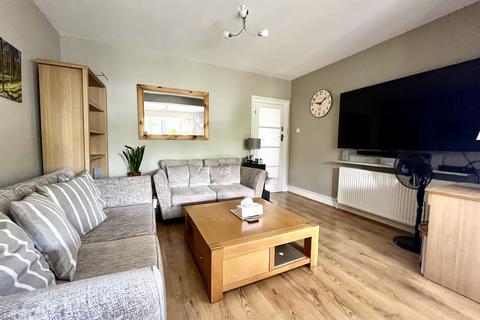 8 Filby Road, Chessington, KT9 2AG