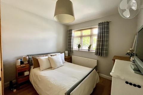 8 Filby Road, Chessington, KT9 2AG