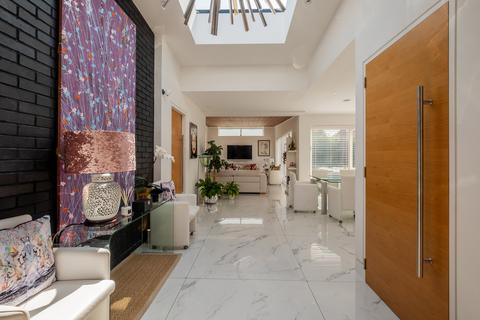 undefined, Clifton Drive, Lytham, FY8