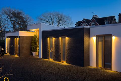 3 bedroom detached house for sale, Clifton Drive, Lytham, FY8