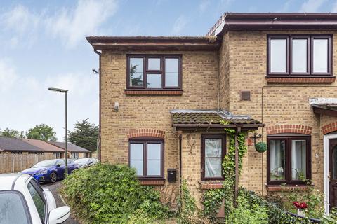 3 Meadow View, Staines, TW19 6BH